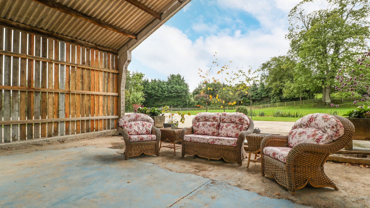 Photo of Patio Balcony in Pencombe
