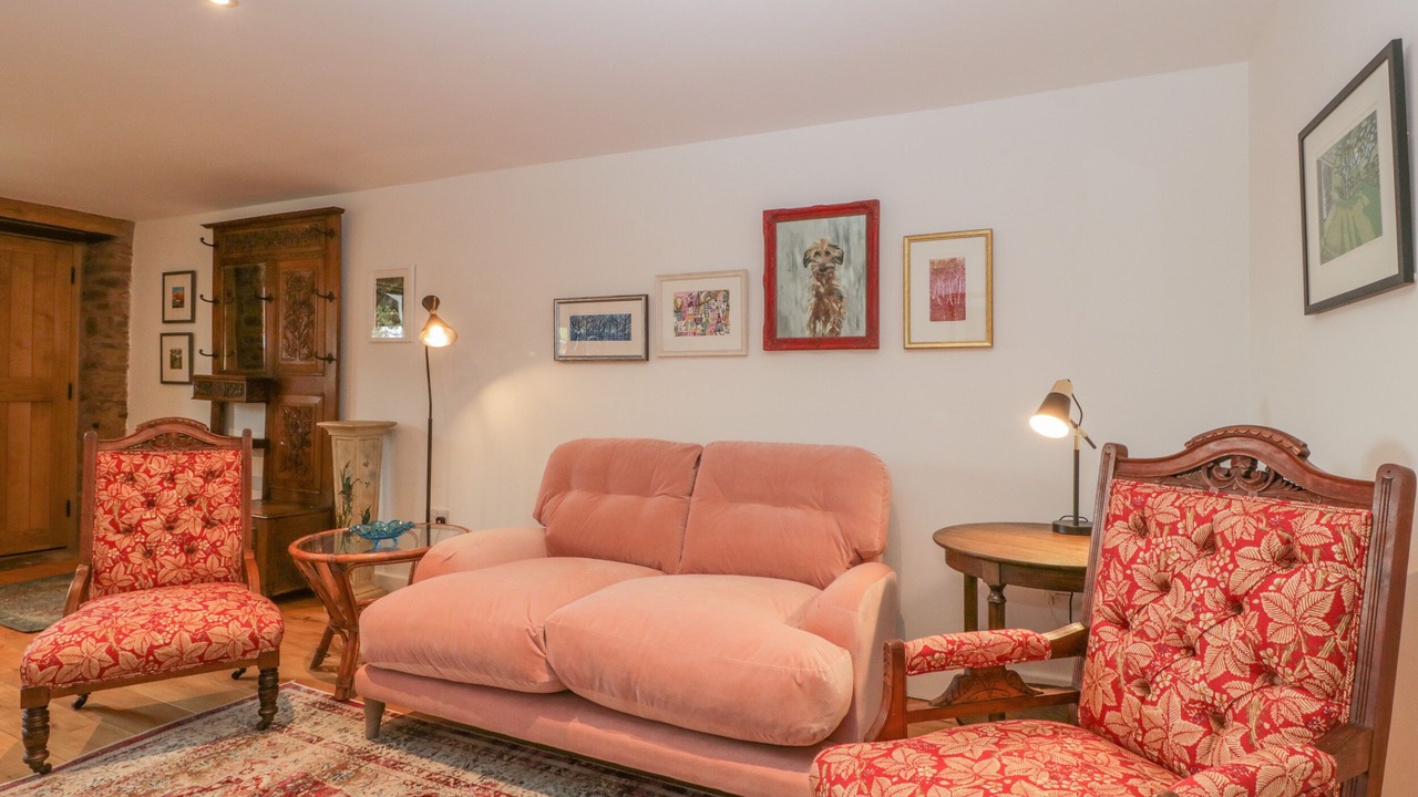 Photo of Others in Pencombe