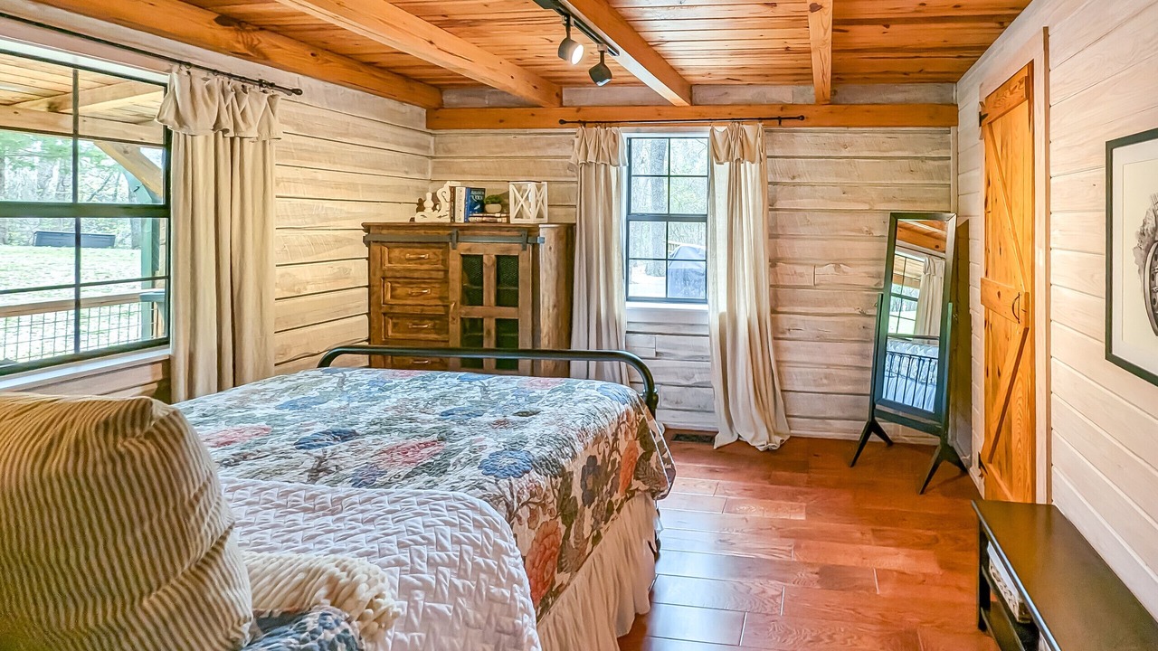 Photo of Bedroom in Boswell
