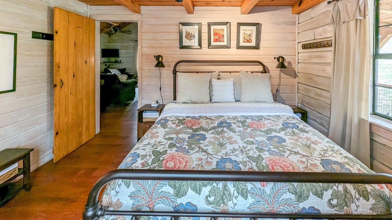 Photo of Bedroom in Boswell