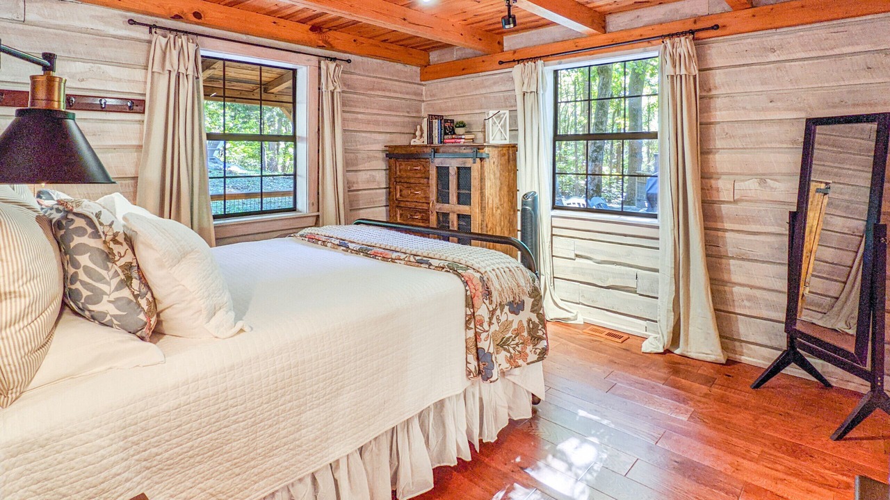 Photo of Bedroom in Boswell