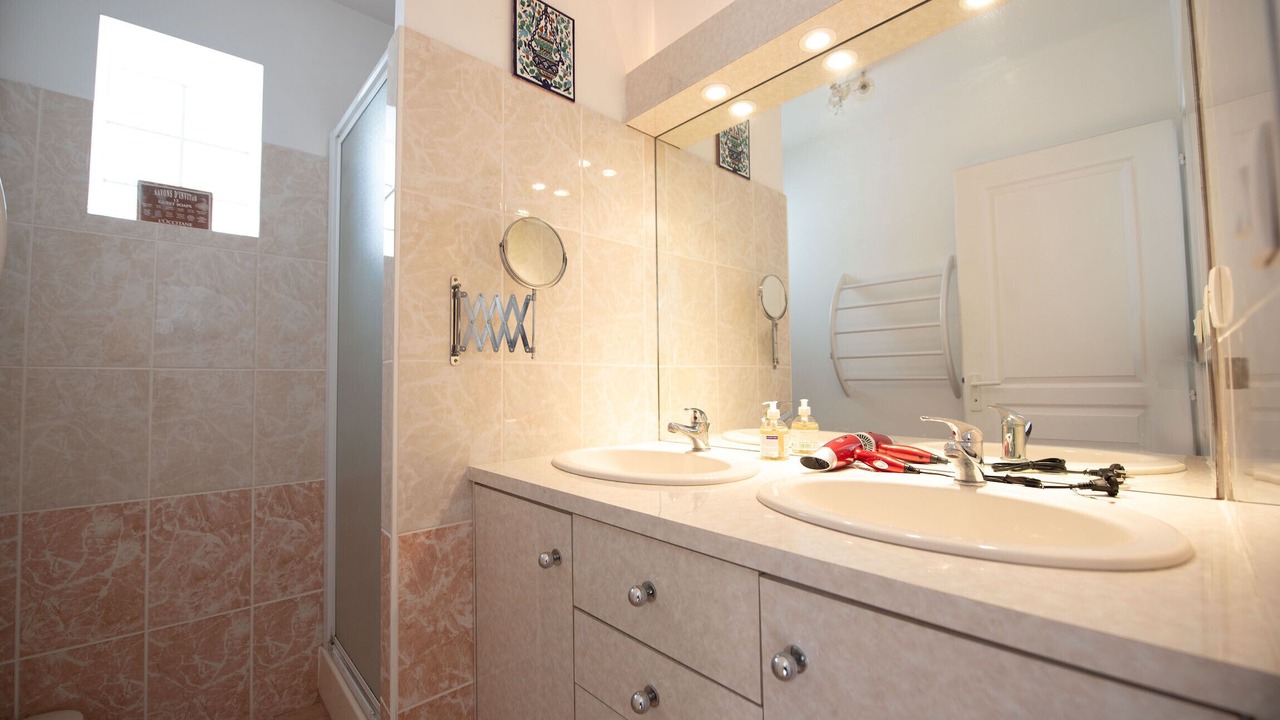 Photo of Bathroom in Saint-Gilles-Croix-de-Vie