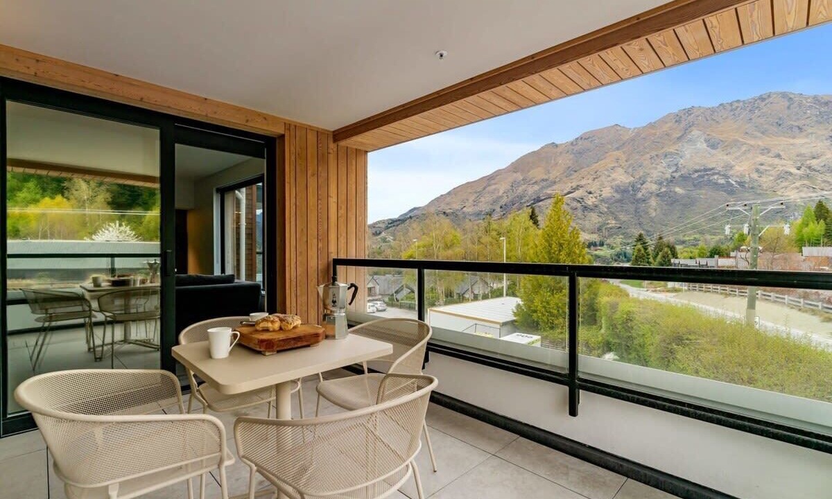 Photo of Patio Balcony in Arthur's Point