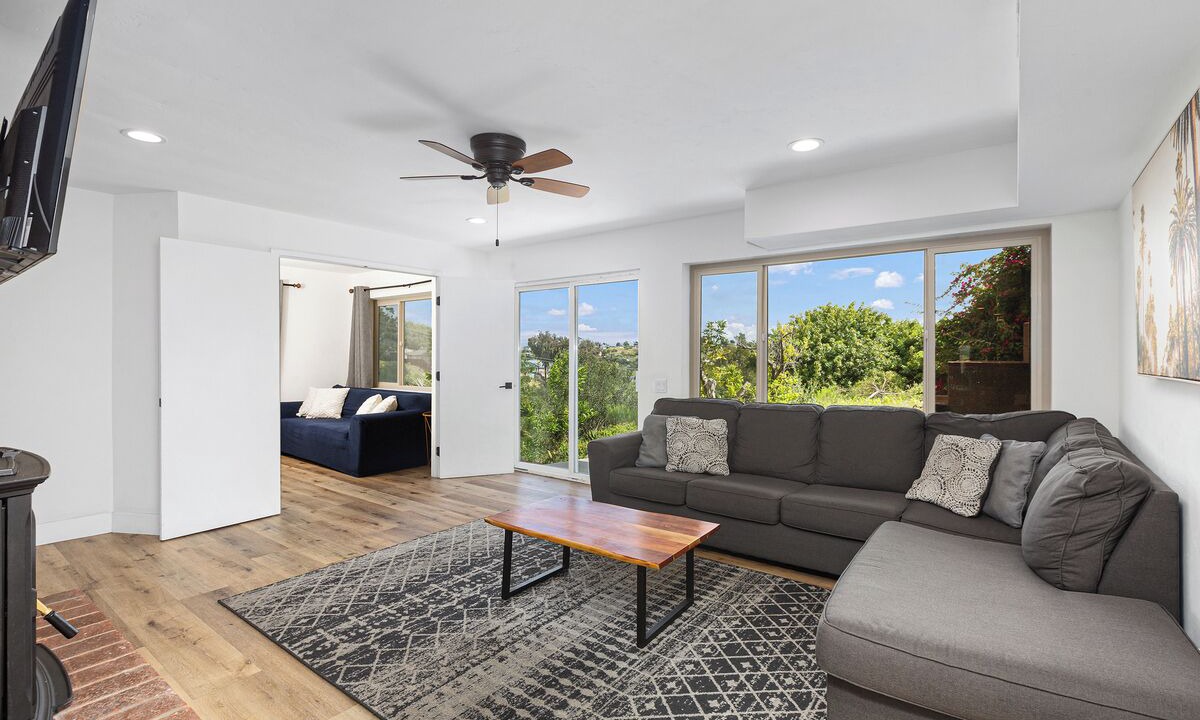 Photo of Livingroom in Oak Park