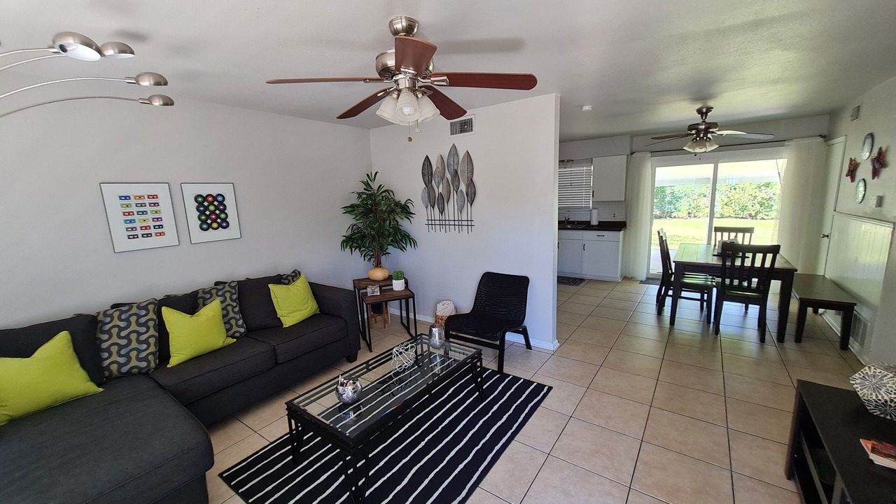 Photo of Livingroom in General Krueger
