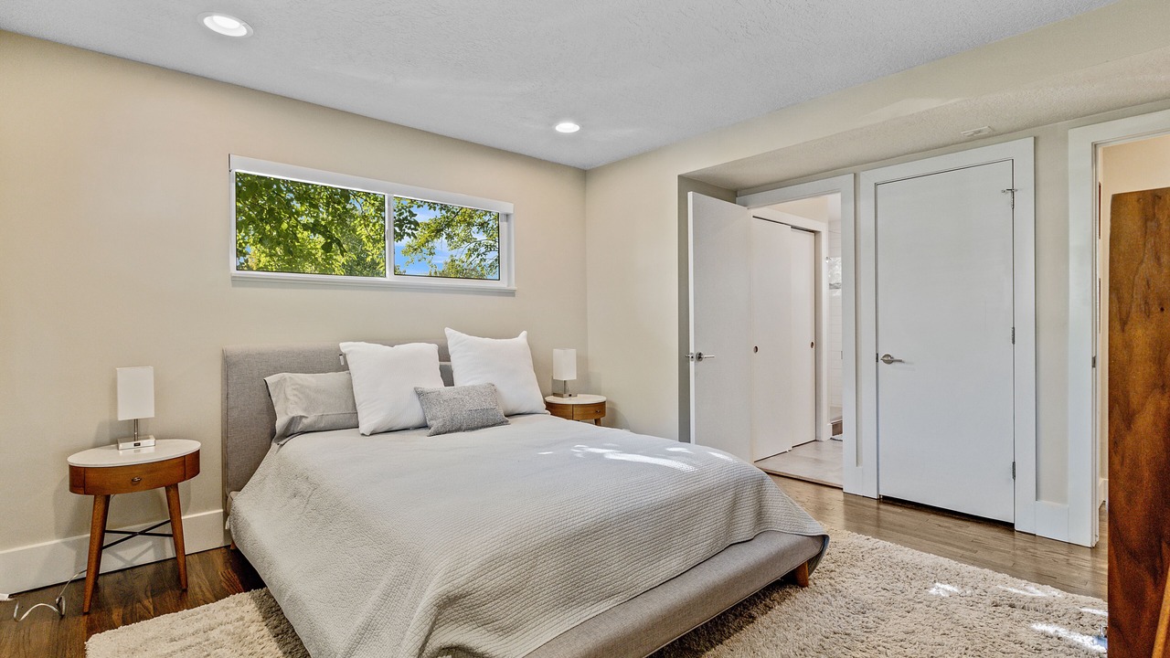 Photo of Bedroom in Olympus Cove