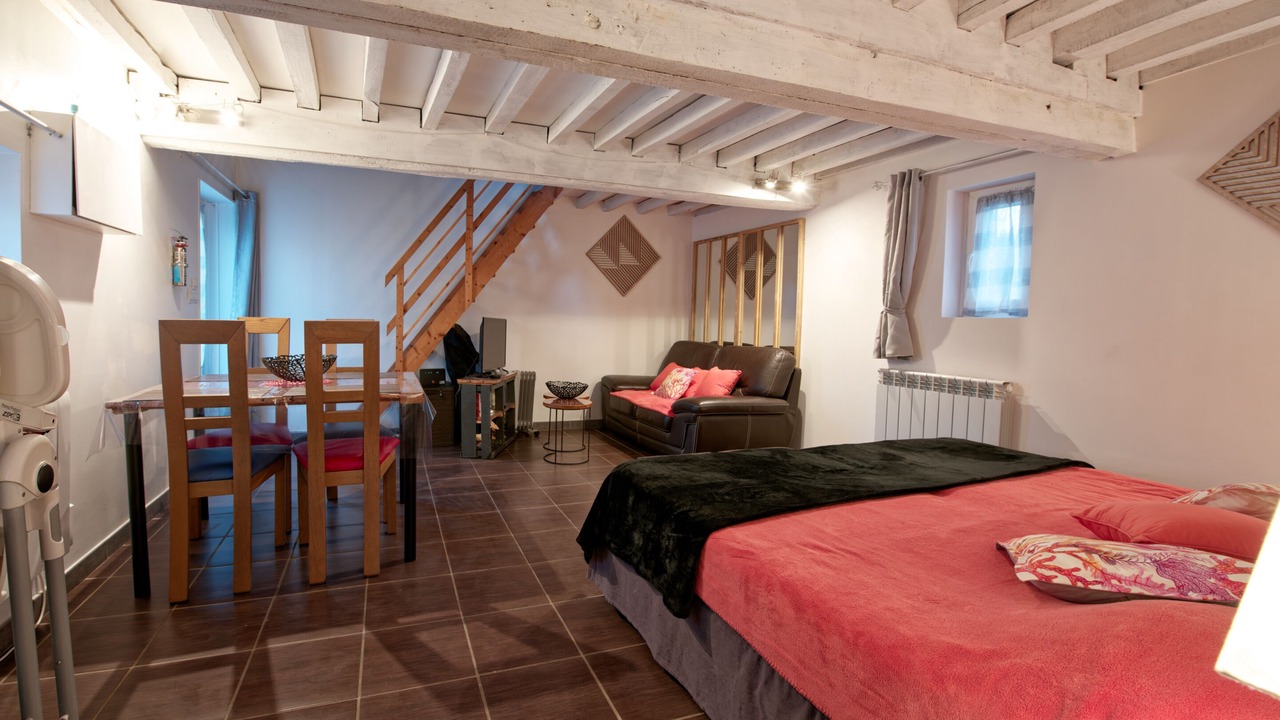 Photo of Bedroom in Bordeaux-Saint-Clair