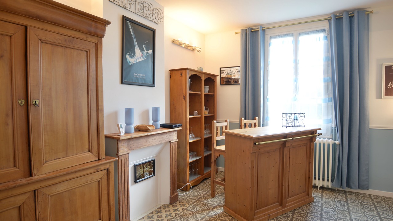 Photo of Bedroom in Bordeaux-Saint-Clair