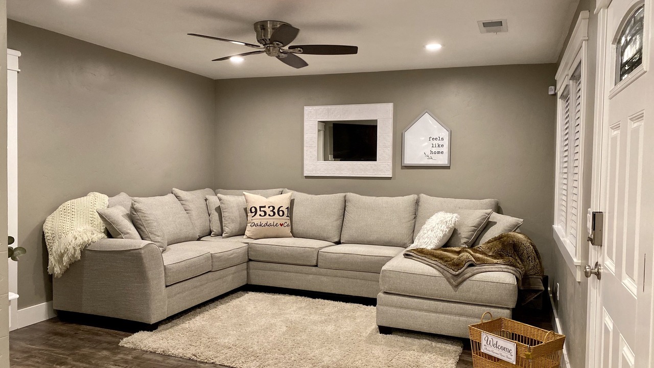 Photo of Livingroom in Oakdale