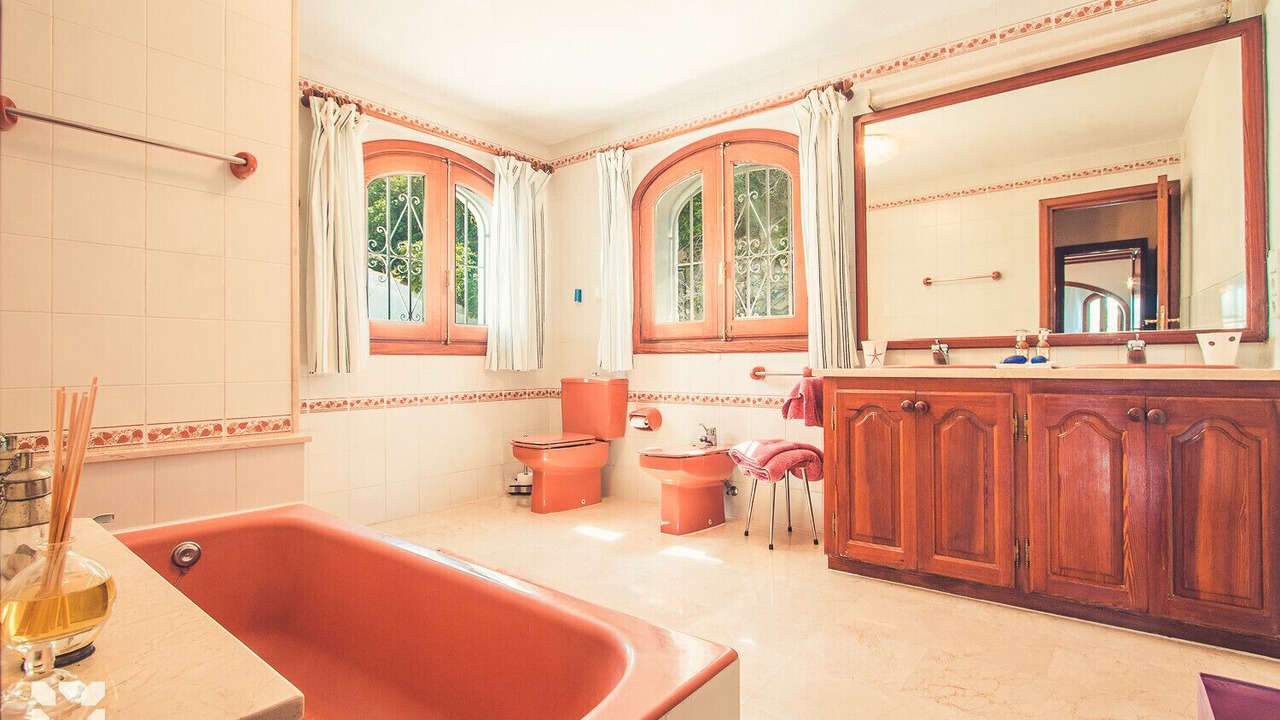 Photo of Bathroom in Arnella