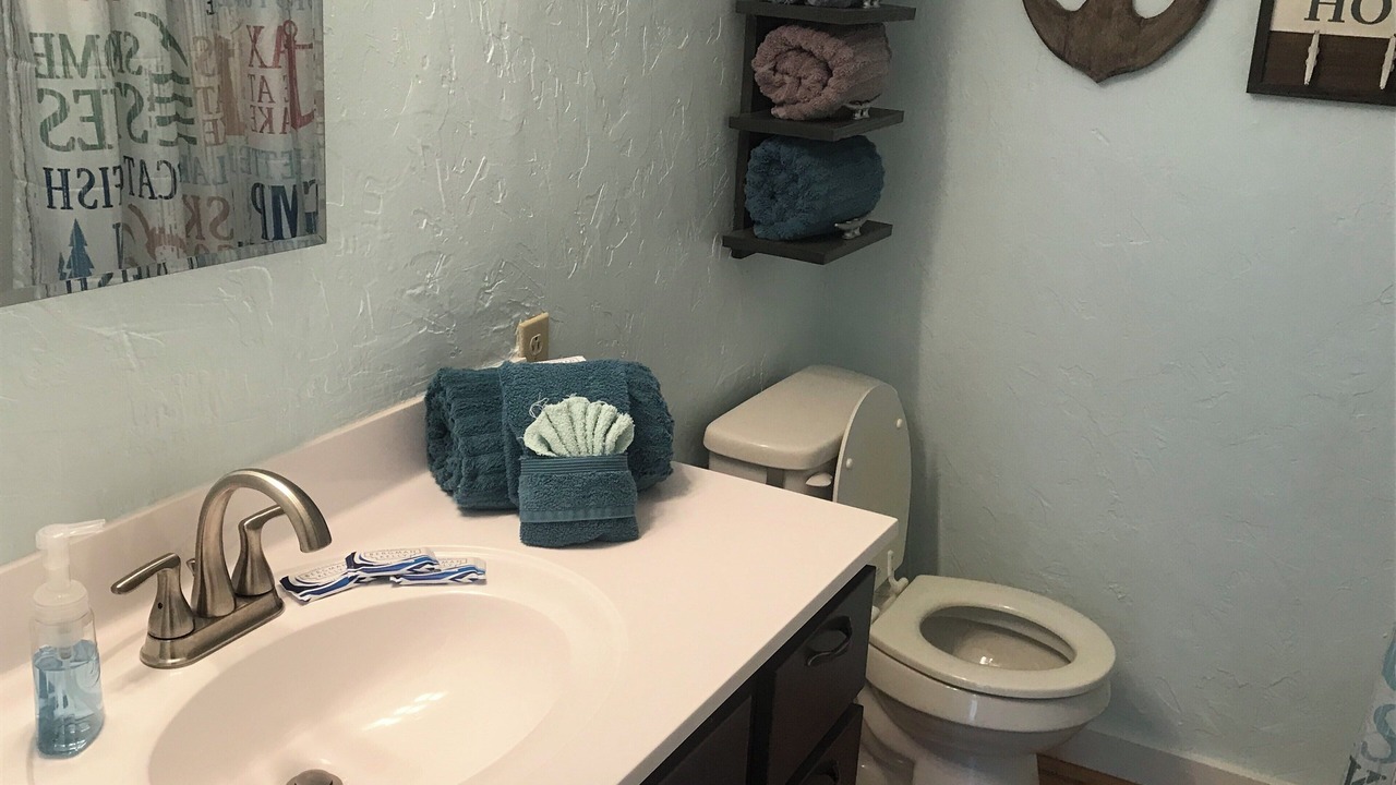 Photo of Bathroom in Jay