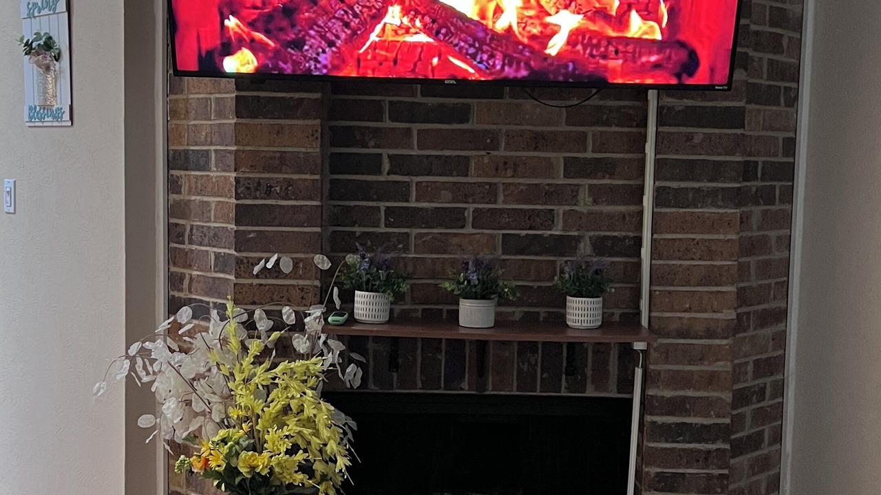 Photo of Livingroom in Euless