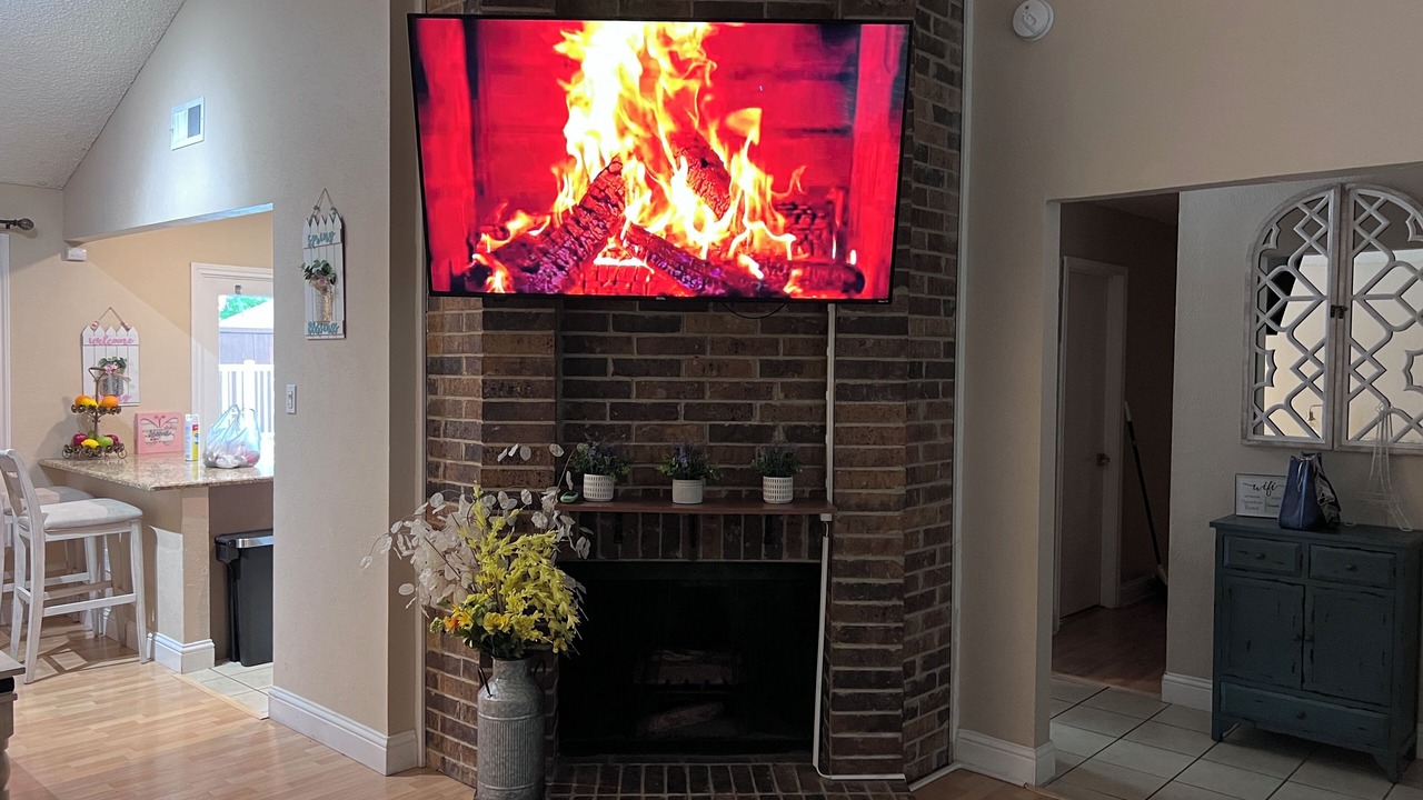 Photo of Livingroom in Euless