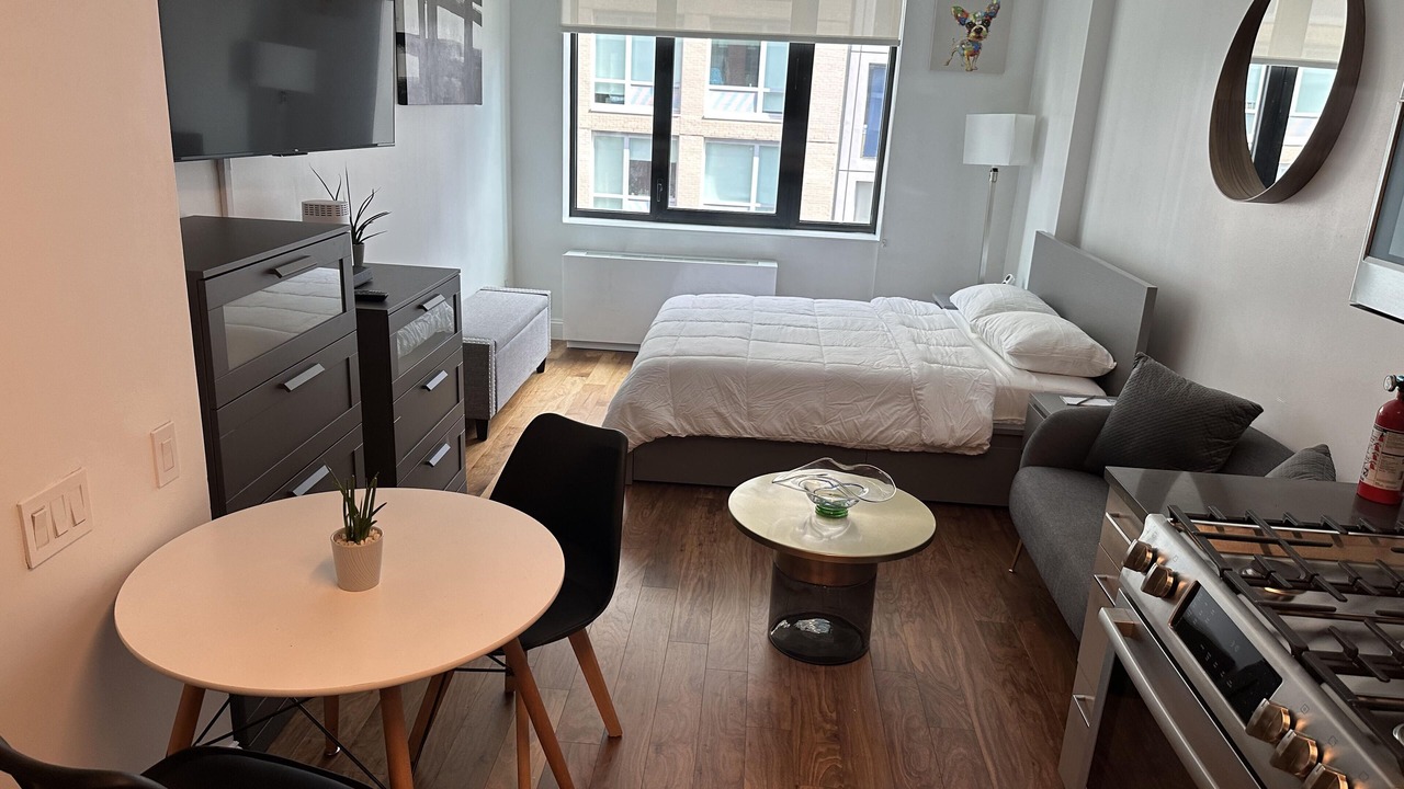 Photo of Bedroom in Hunters Point