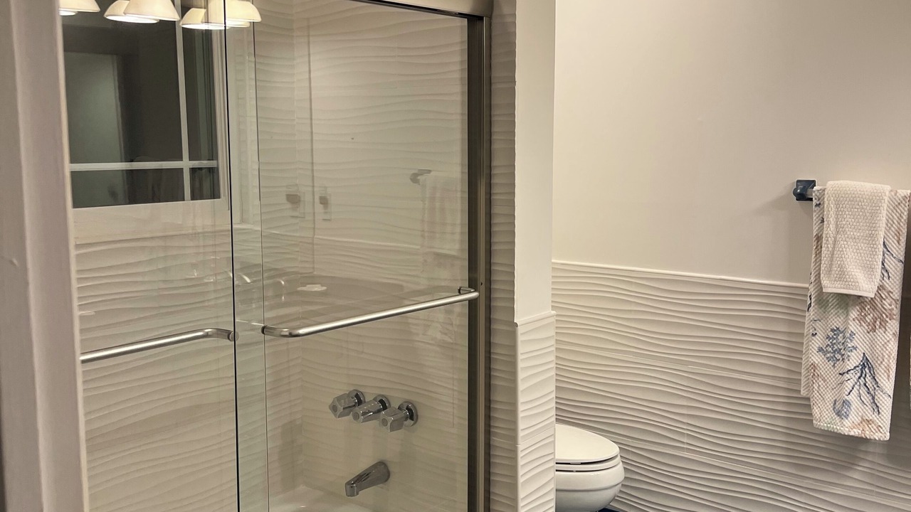 Photo of Bathroom in Shinnecock Hills