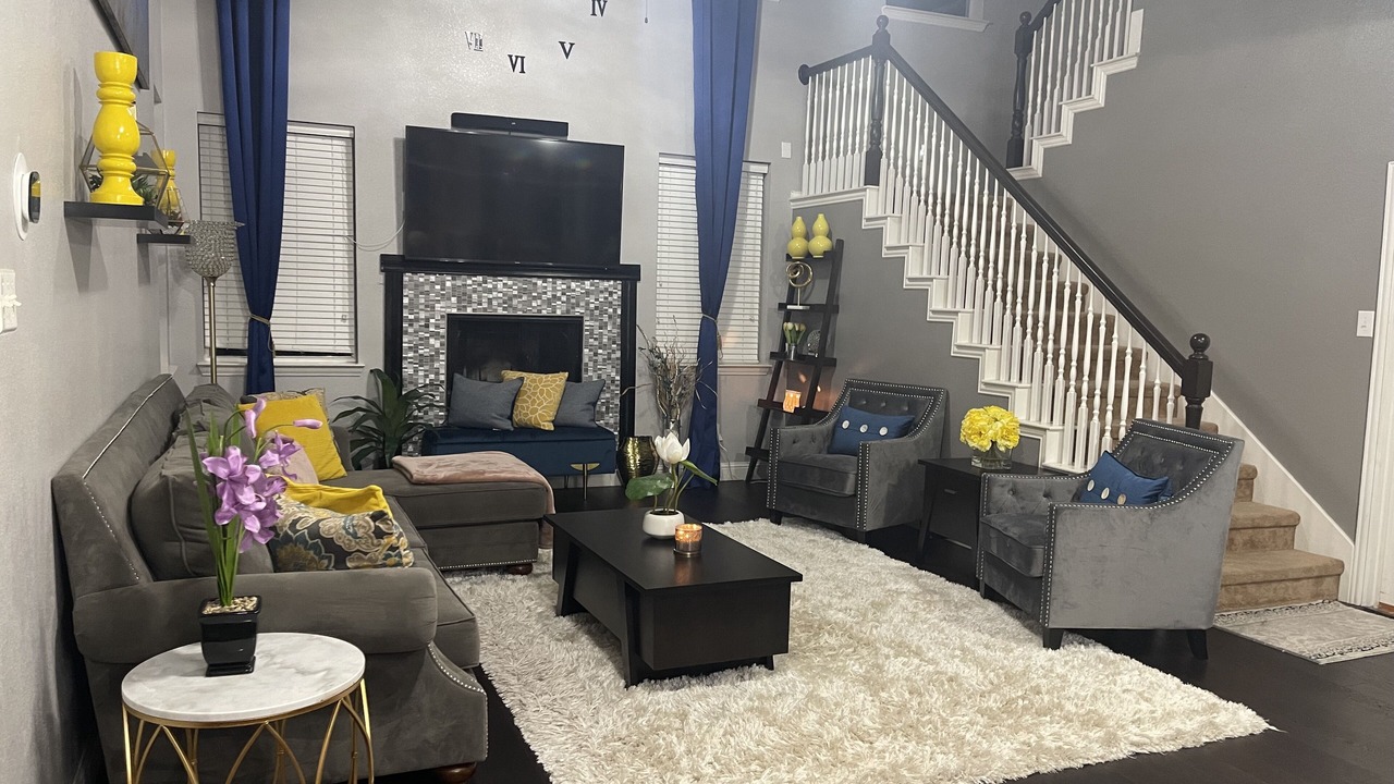 Photo of Livingroom in Lincoln Park