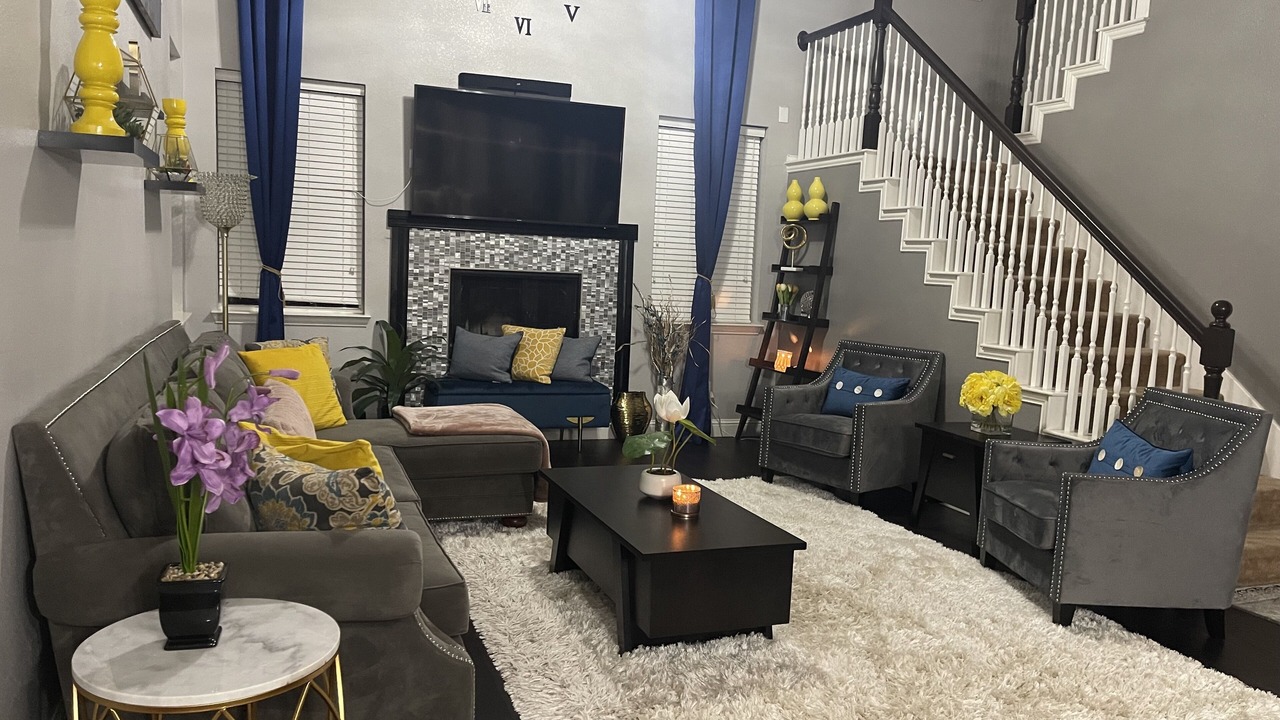Photo of Livingroom in Lincoln Park
