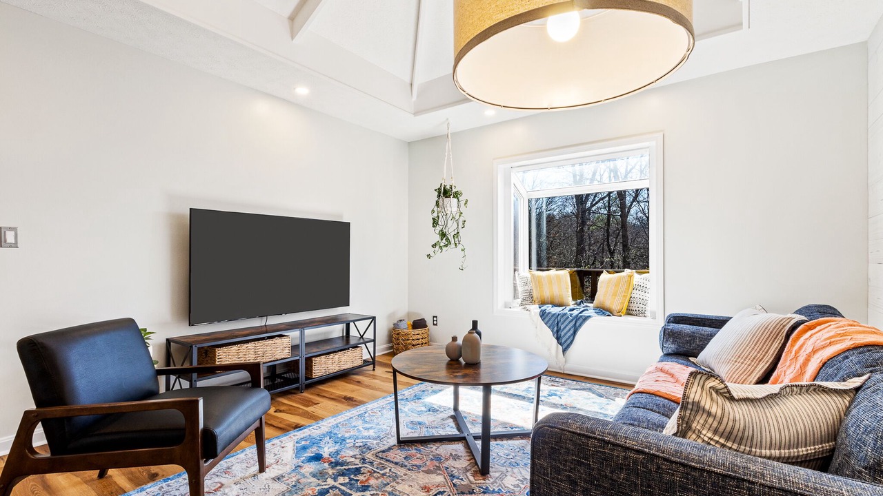 Photo of Livingroom in New Albany