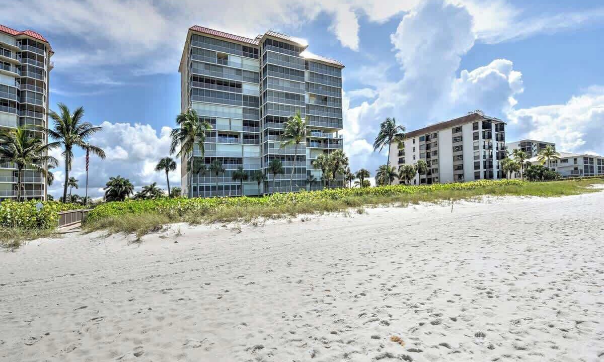 Photo of Outdoor in Vanderbilt Beach