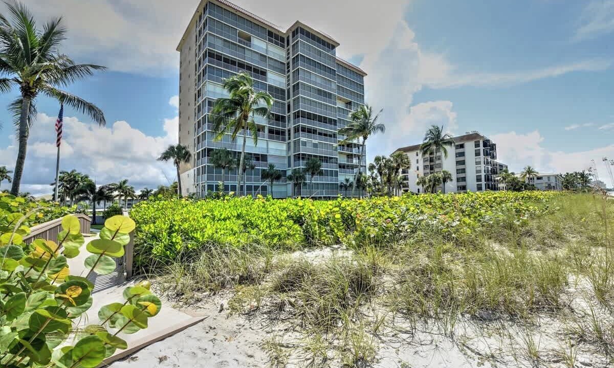 Photo of Outdoor in Vanderbilt Beach