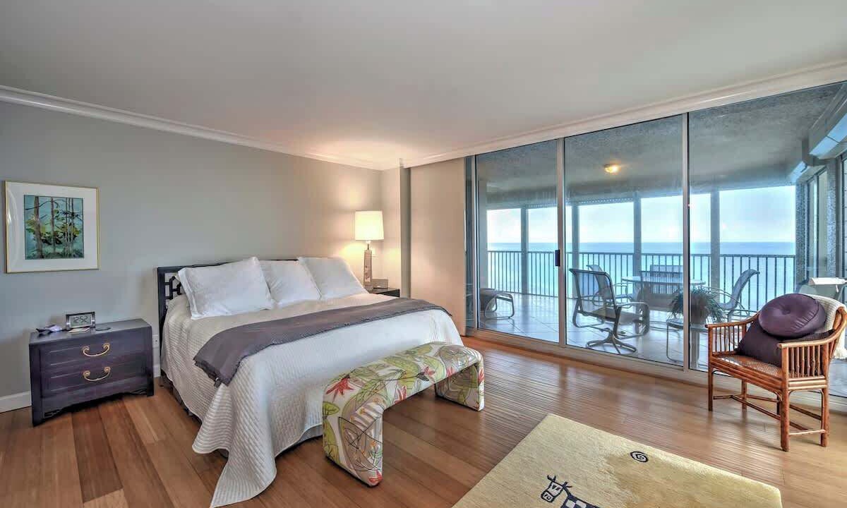 Photo of Bedroom in Vanderbilt Beach