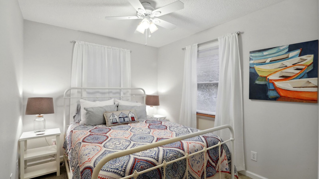 Photo of Bedroom in Hiawassee