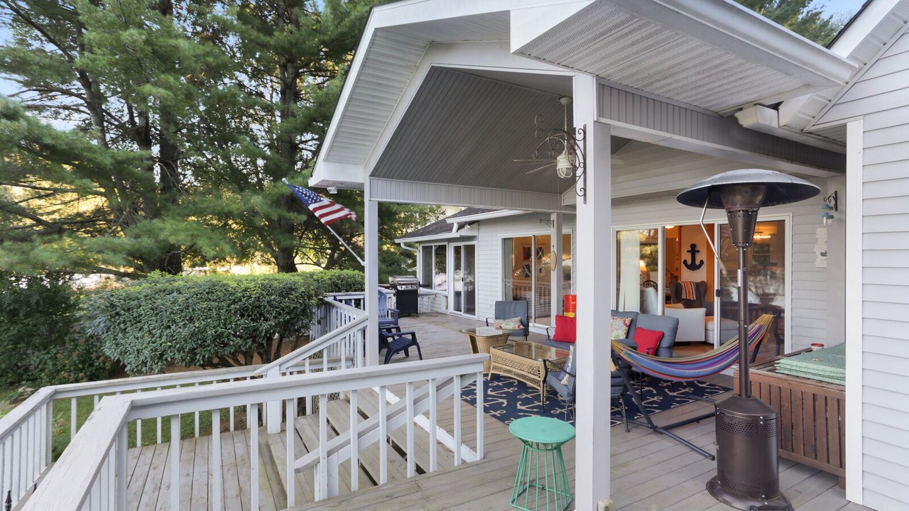 Photo of Patio Balcony in Hiawassee