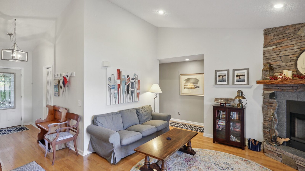 Photo of Livingroom in Hiawassee