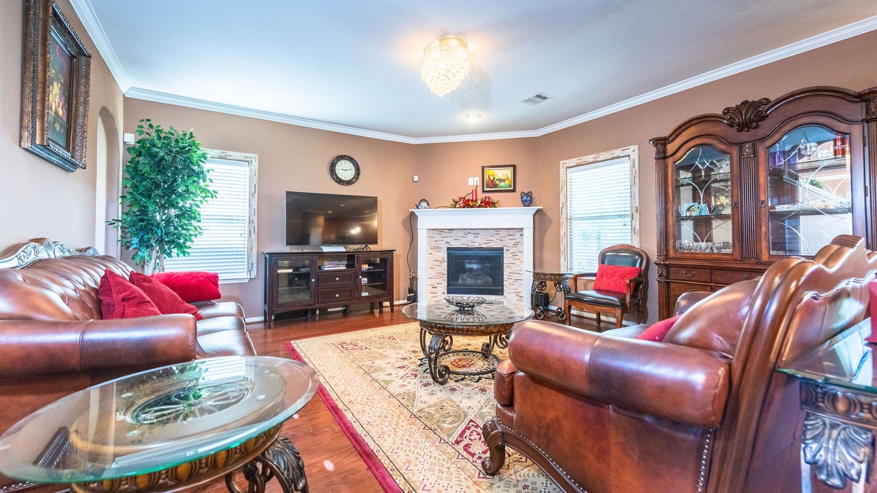 Photo of Livingroom in Katy