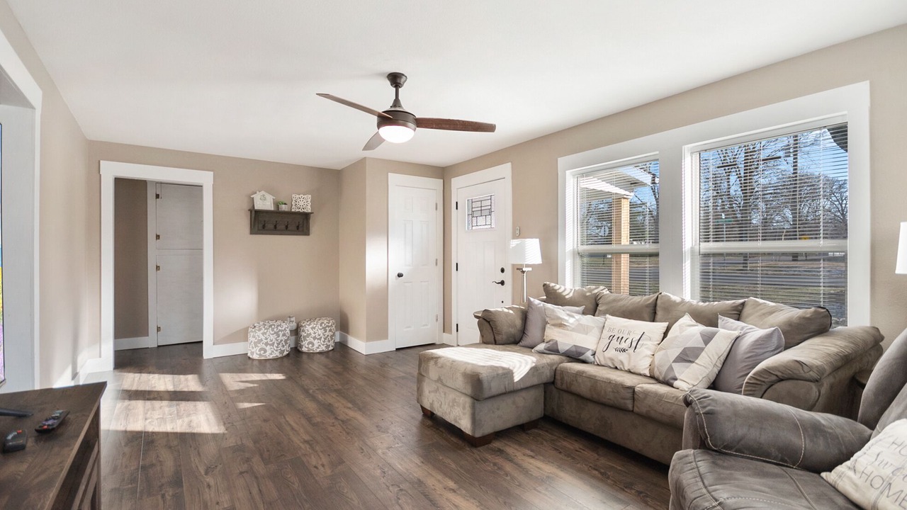 Photo of Livingroom in Siloam Springs