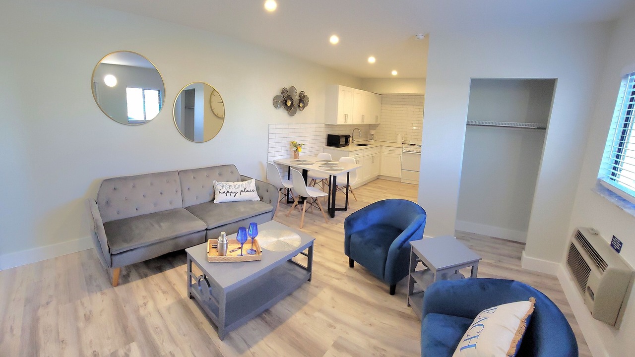 Photo of Livingroom in Treasure Island
