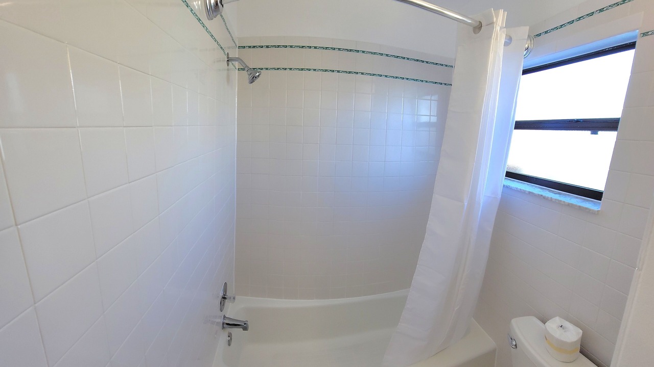 Photo of Bathroom in Treasure Island