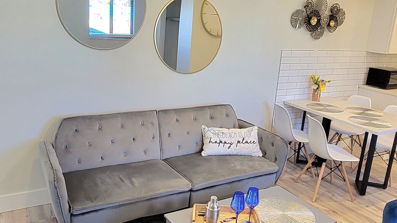 Photo of Livingroom in Treasure Island