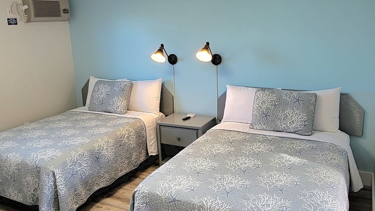Photo of Bedroom in Treasure Island