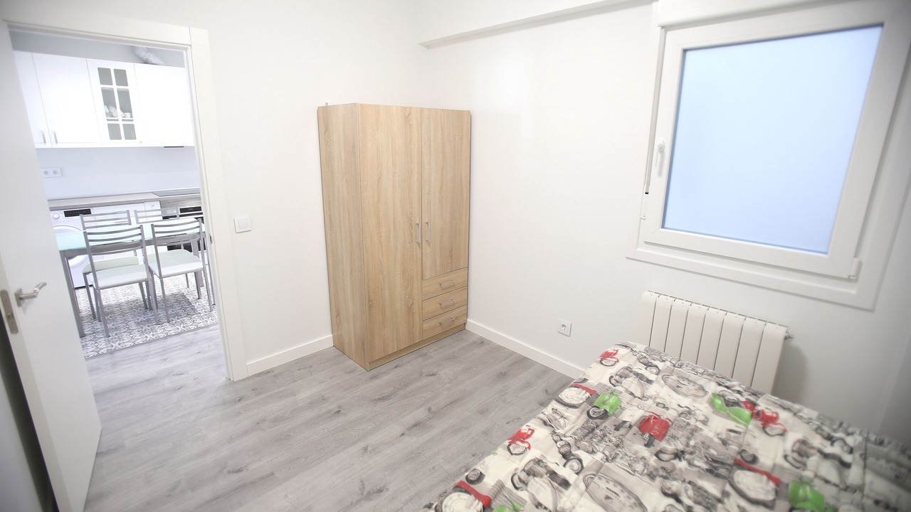 Photo of Bedroom in Logrono Historic Centre