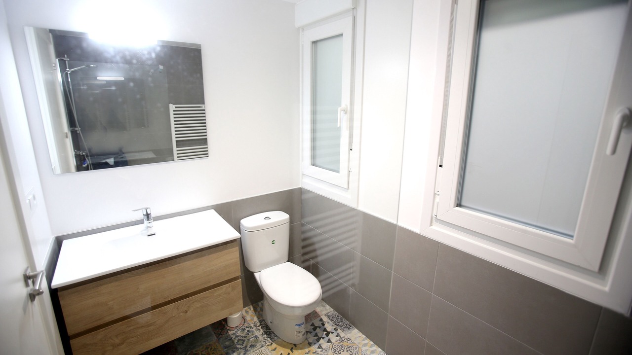 Photo of Bathroom in Logrono Historic Centre