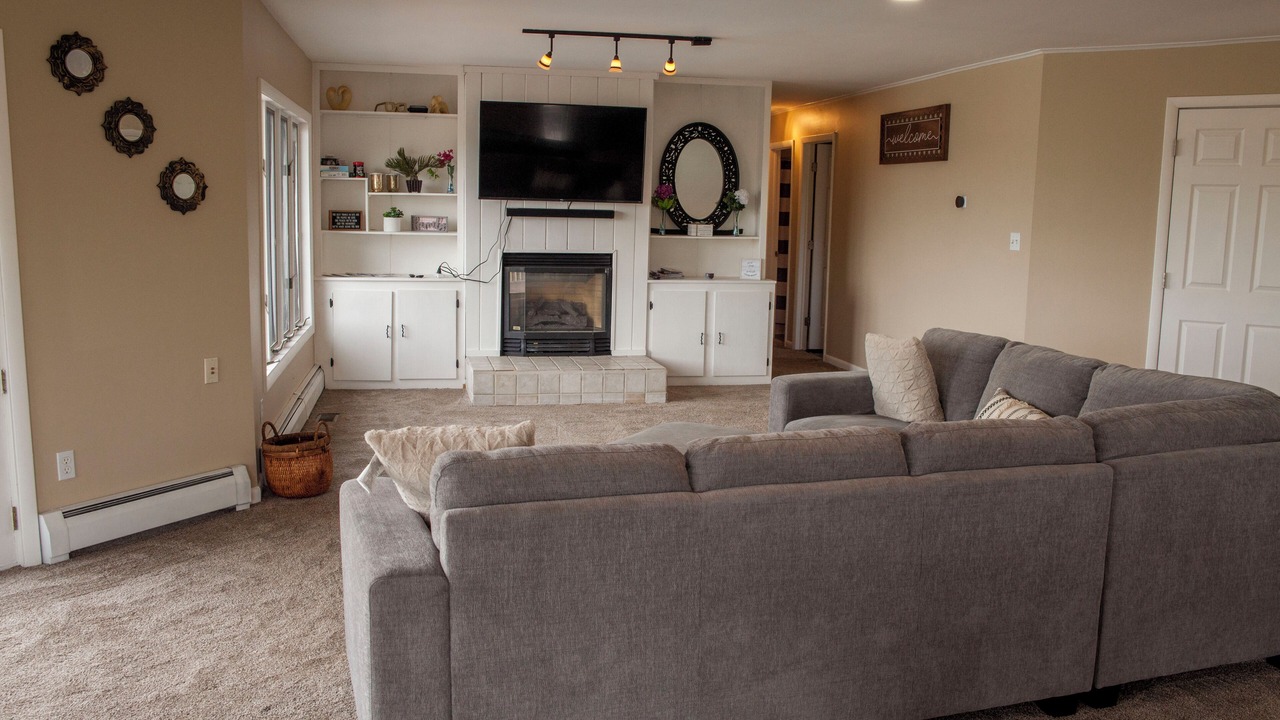 Photo of Livingroom in Hammondsport