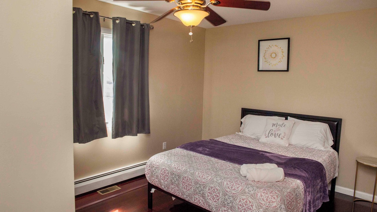 Photo of Bedroom in Hammondsport