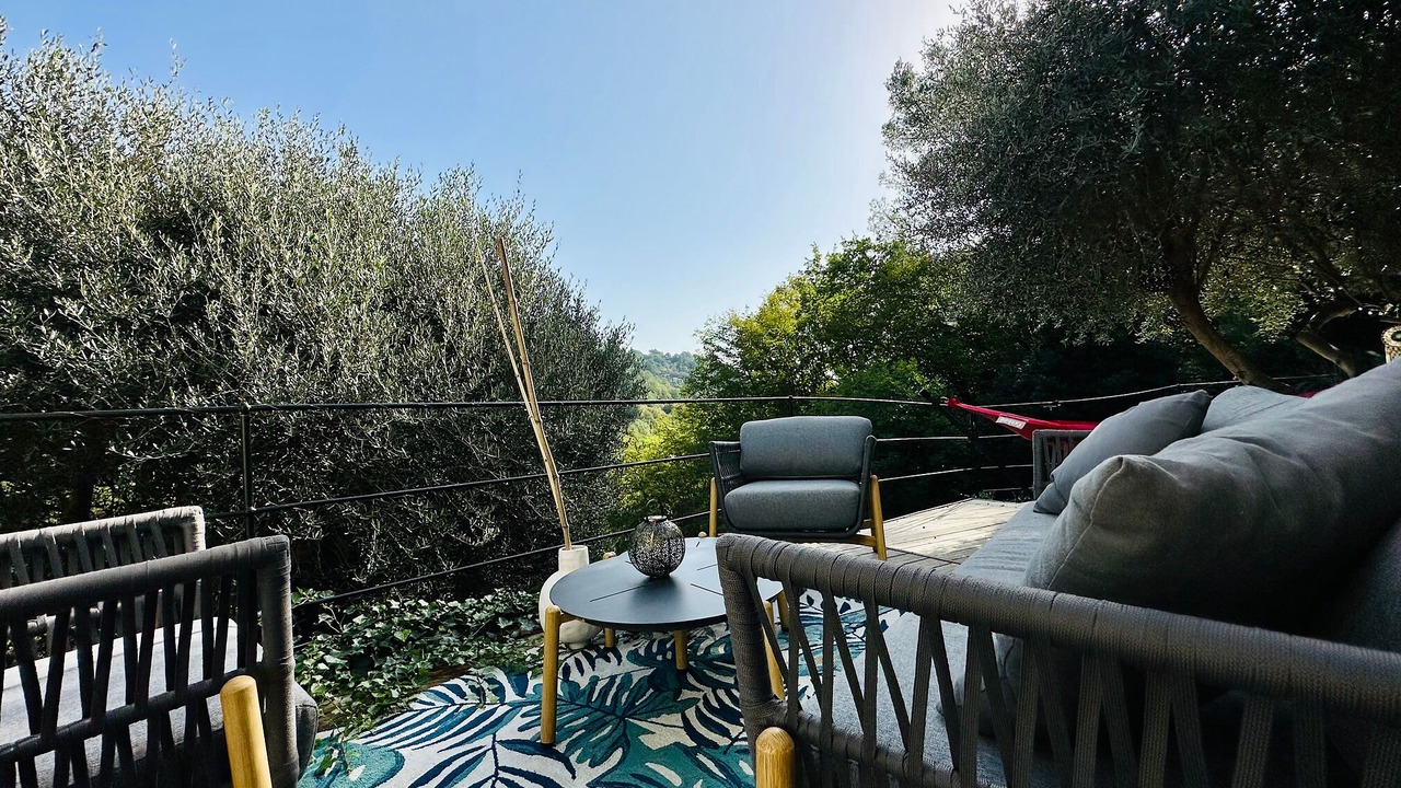 Photo of Patio Balcony in Le Bar-sur-Loup