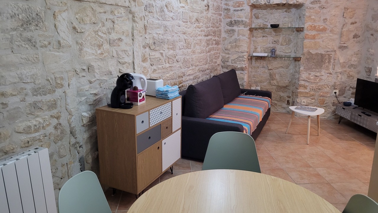 Photo of Livingroom in Barjac