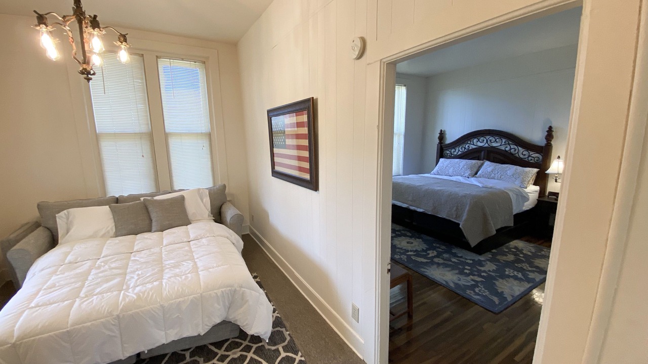 Photo of Bedroom in Jefferson City