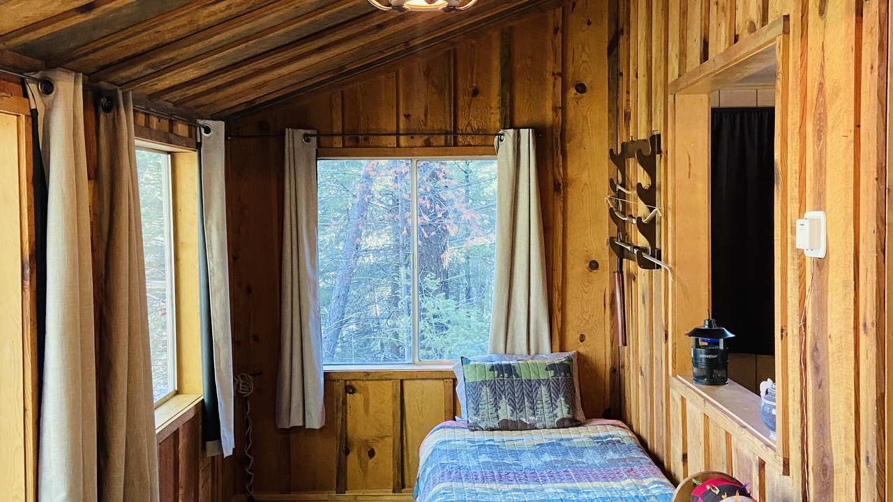 Photo of Bedroom in Cloudcroft