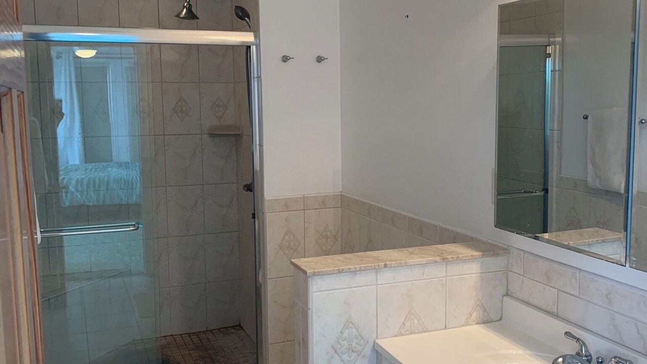 Photo of Bathroom in Sugarloaf Key