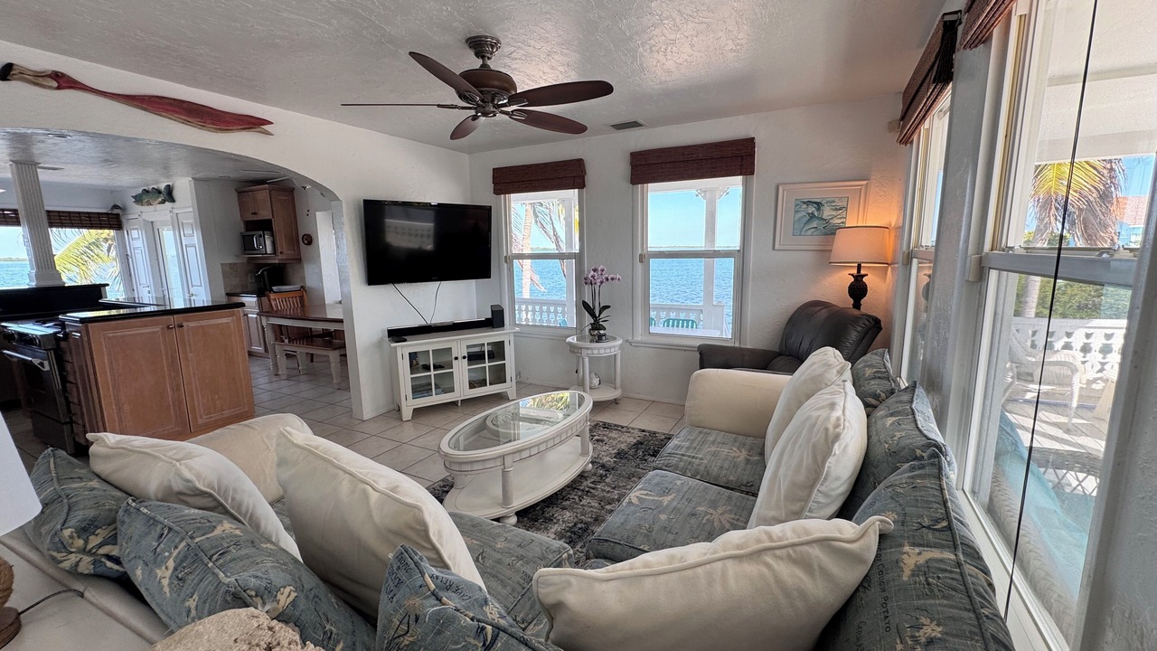 Photo of Livingroom in Sugarloaf Key