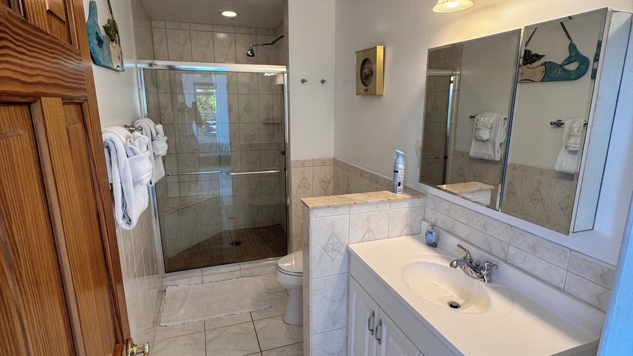 Photo of Bathroom in Sugarloaf Key