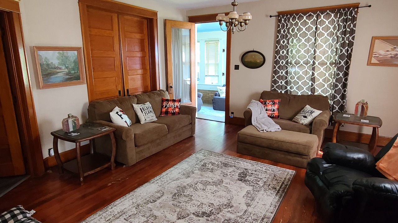 Photo of Livingroom in Twelve Mile