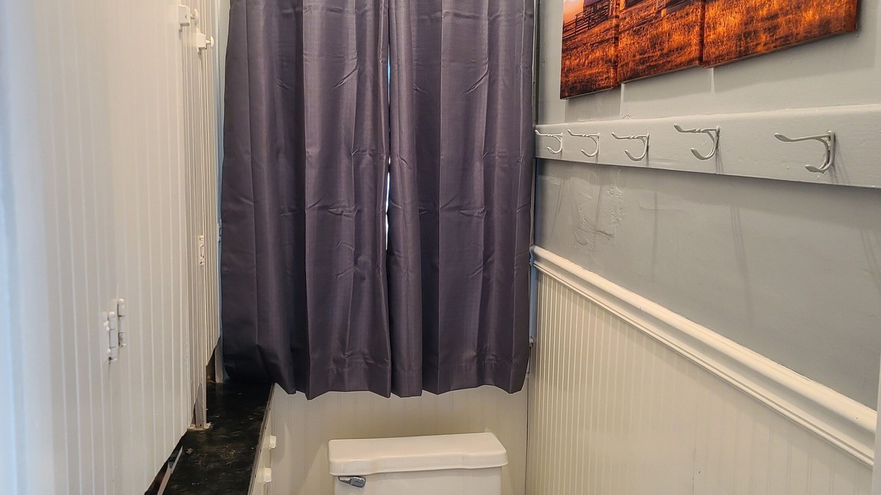 Photo of Bathroom in Twelve Mile
