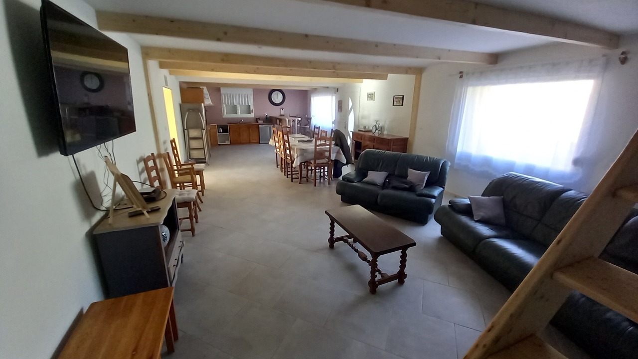 Photo of Livingroom in Pende
