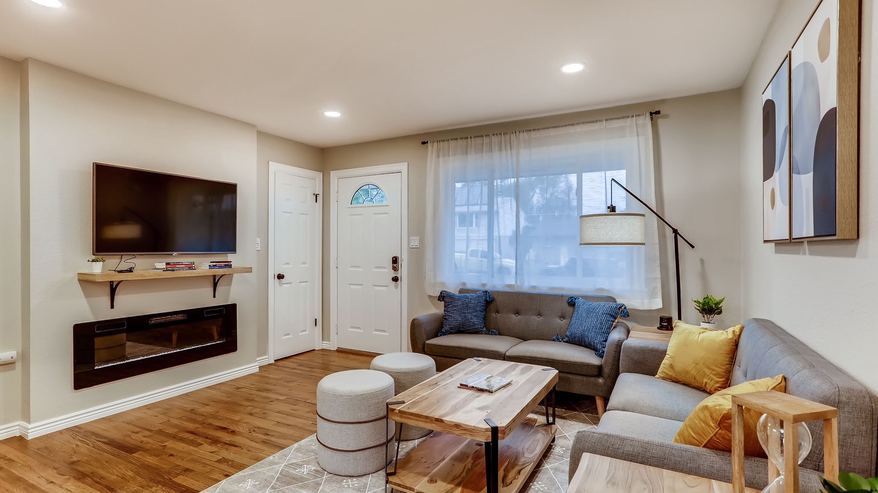 Photo of Livingroom in Dupont