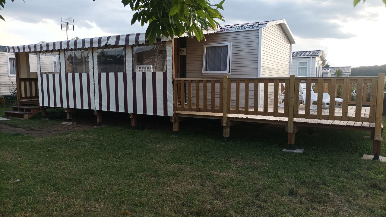 Photo of Patio Balcony in Coulanges